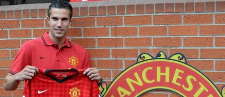 Robin van Persie a semnat un contract valabil pana in 2016 cu Manchester United